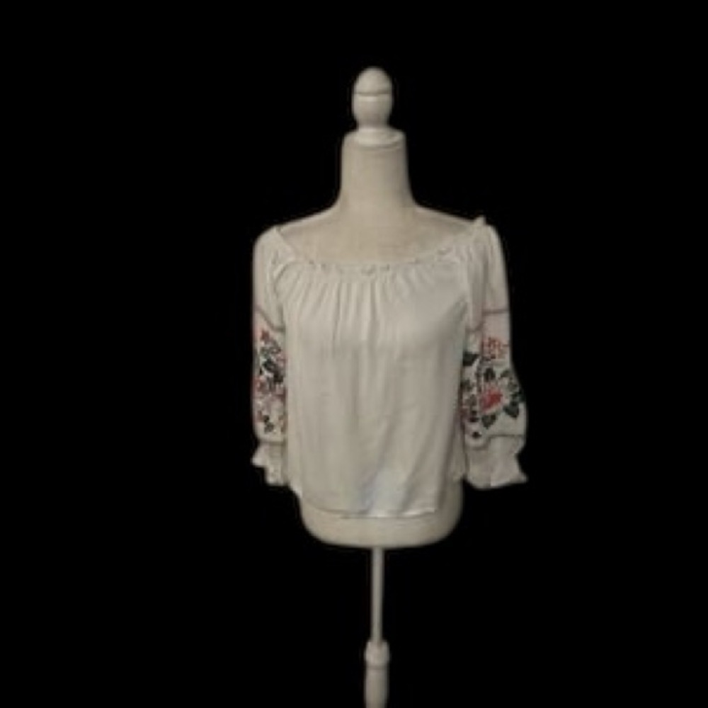 Sugar Lips Off-Shoulder Embroidered Boho Peasant Top Size Large - Picture 5 of 11